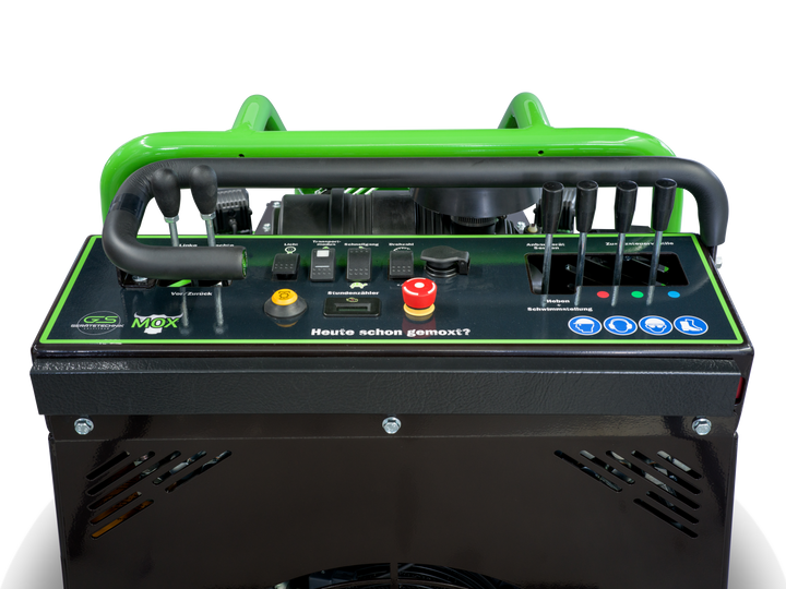 MOX Motorochse Geraetetraeger Plattform Dreipunkt Zapfwelle Geräteträger Mulchraupe Pflegeraupe Dumper Kettendumper Forstraupe